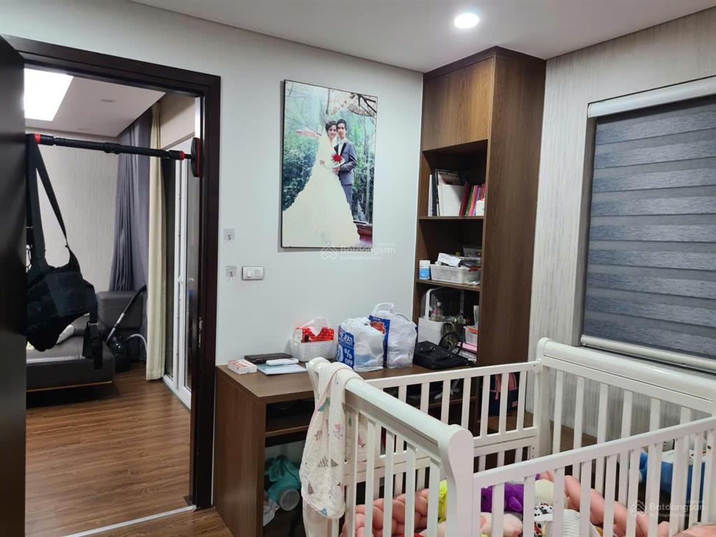 Cần bán gấp căn hộ chung cư cao cấp 105 m2, 3 pn tòa golden palm 21 lê văn lương