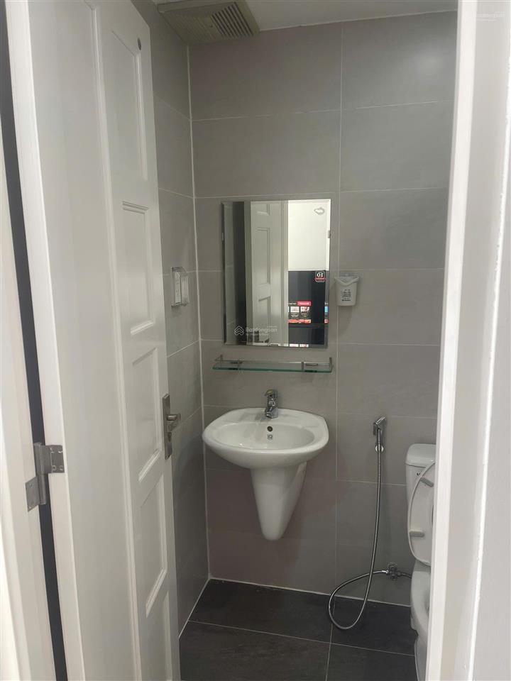 Cần bán căn hộ kingston phú nhuận 26,2m2 studio 1wc, sổ hồng, để full nt cao cấp.  0961 663 ***