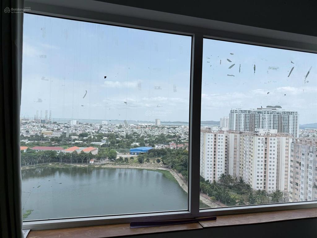 Bán căn hộ dic phoenix 1 phòng ngủ, giá cực rẻ chỉ 2.45 tỷ, sổ hồng, cửa đông nam