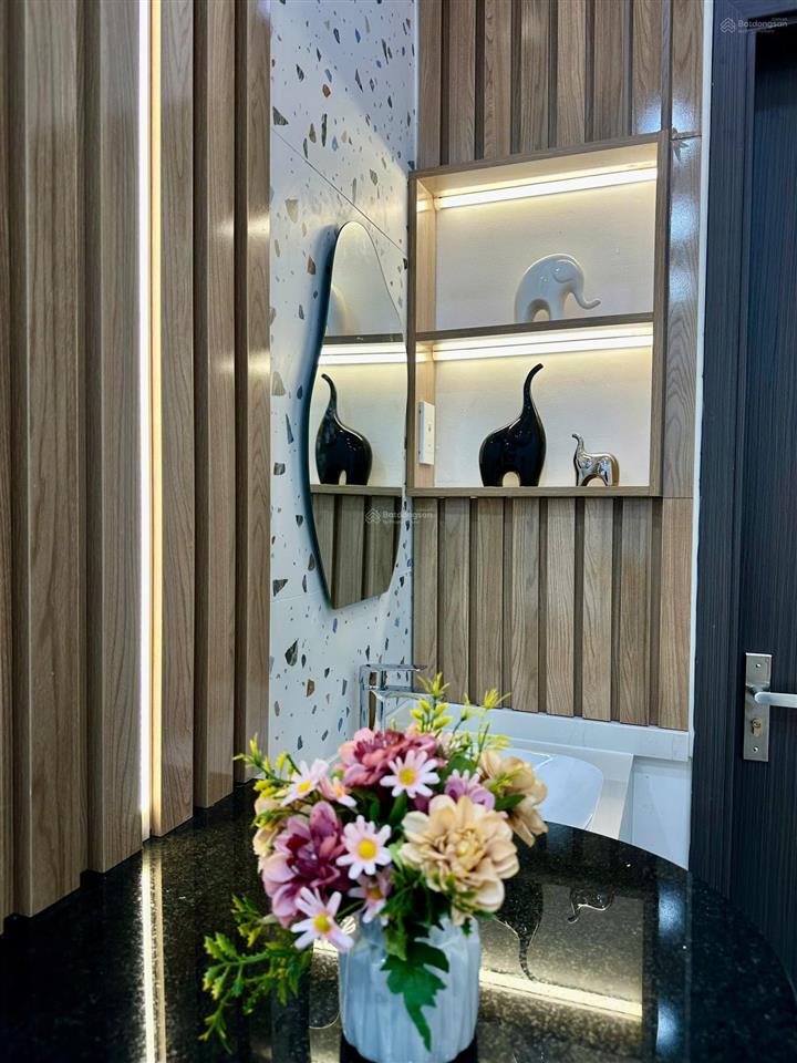 Sổ đỏ chính chủ tây nam linh đàm 45m2 2pn 2vs  căn góc thoáng, giá chỉ 4 tỷ 650