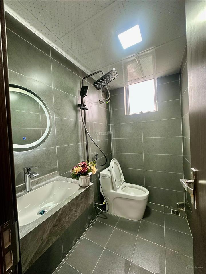 Sổ đỏ chính chủ tây nam linh đàm 45m2 2pn 2vs  căn góc thoáng, giá chỉ 4 tỷ 650