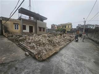 Em cần ra lô góc trại lựa việt hùng. diện tích 71.4m mặt 6.1m hậu 6
7m ngay quốc lộ 18 đi vào. x