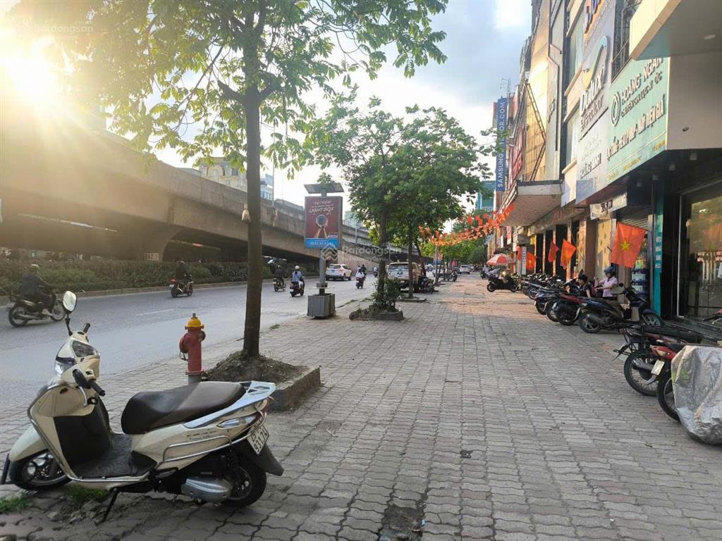 Bán nhà mặt phố nguyễn xiển, thanh xuân, 40m2 x 6 tầng, giá 21 tỷ, kinh doanh sầm uất