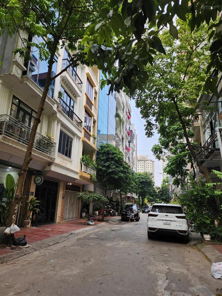 Bán đất phân lô kđt văn khê, hà đông, 50m2, mt 4m, giá 13 tỷ, đường rộng 2 ô tô tránh nhau