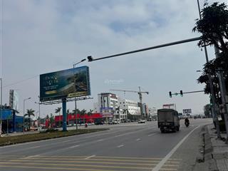 Bán nhà phố mặt đường 72m đang cho thuê