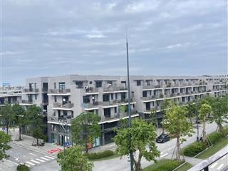 Bán cắt lỗ căn góc xẻ khe âu cơ