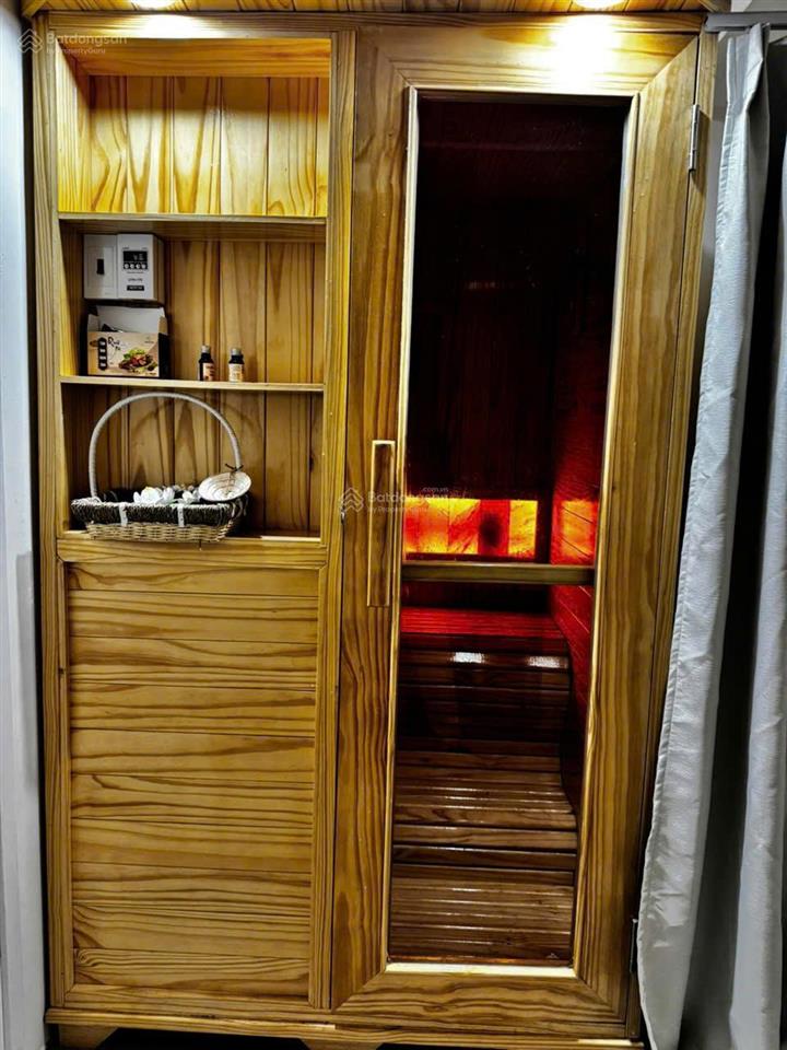 Nhà 4 tầng kèm nội thất spa gần vòng xoay phù đổng q1