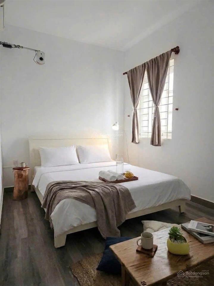 Nhà q1 full nội thất 10pn/11wc, thang máy