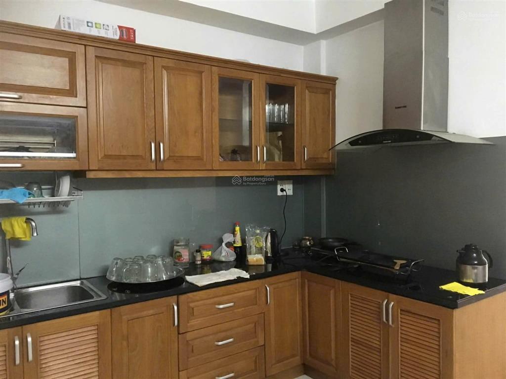 Nhà q1 full nội thất 10pn/11wc, thang máy