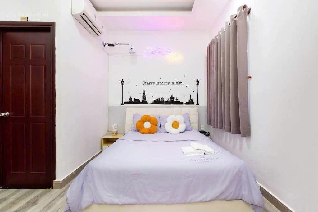 Nhà q1 full nội thất 10pn/11wc, thang máy