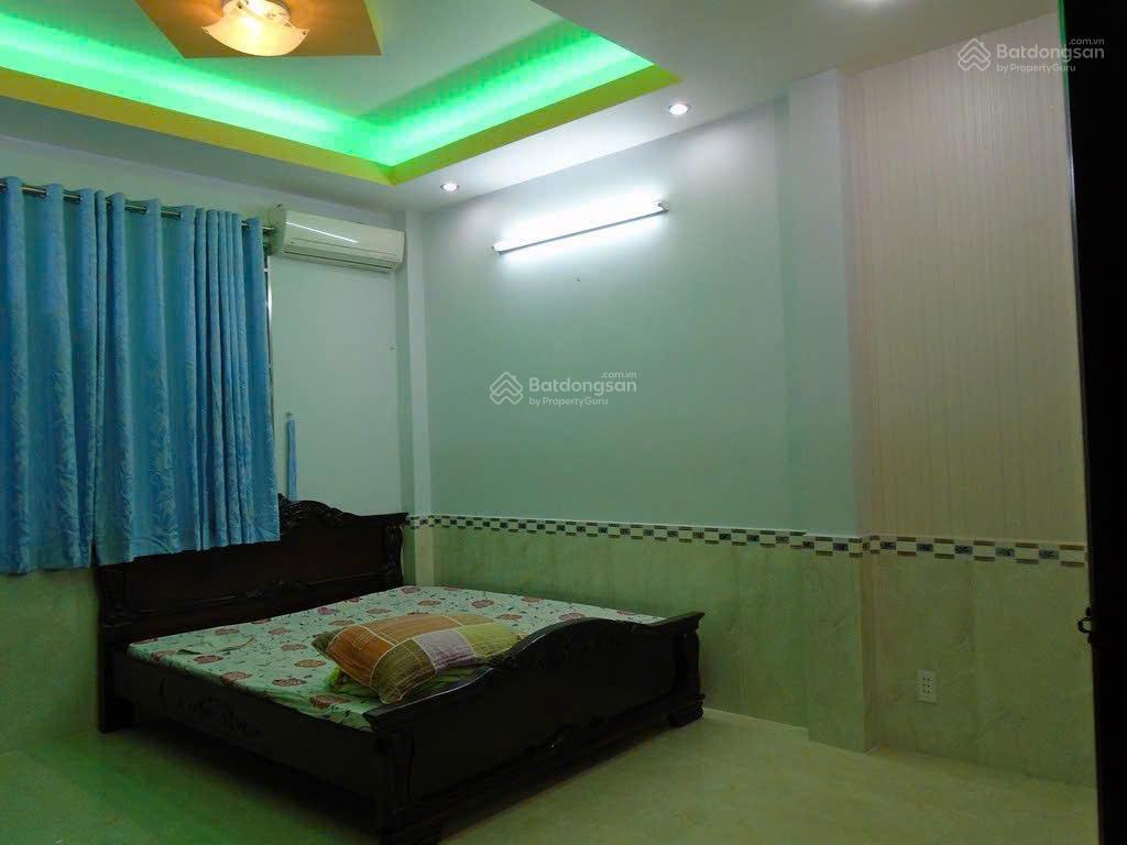 Cho thuê nhà mặt tiền 4 tầng gần sân vận động quận 8