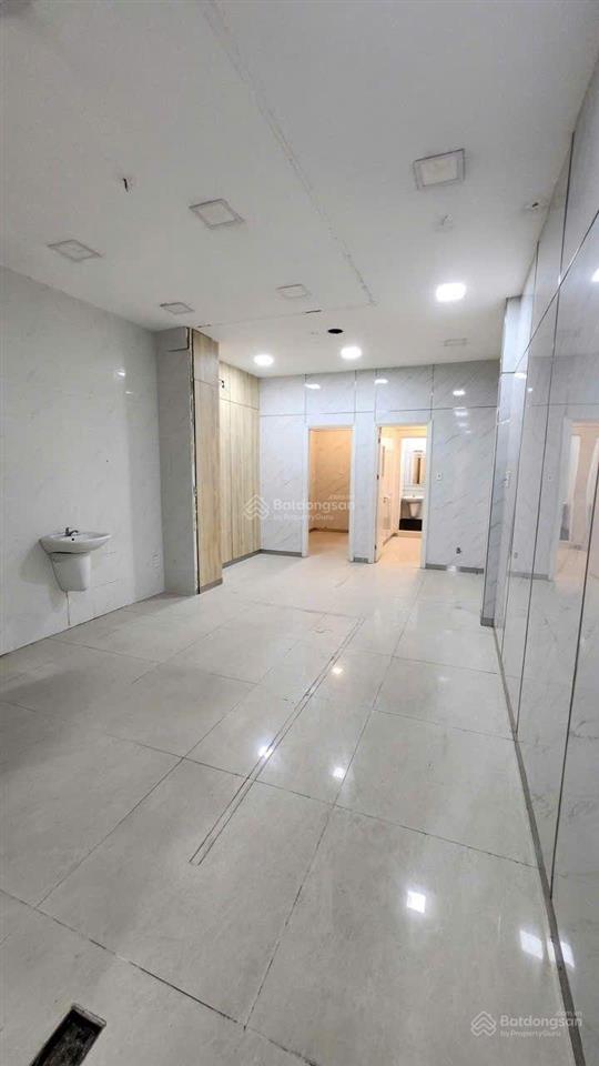 Nhà hẻm xe hơi q1 gần metro bến thành 4 tầng 9pn/5wc