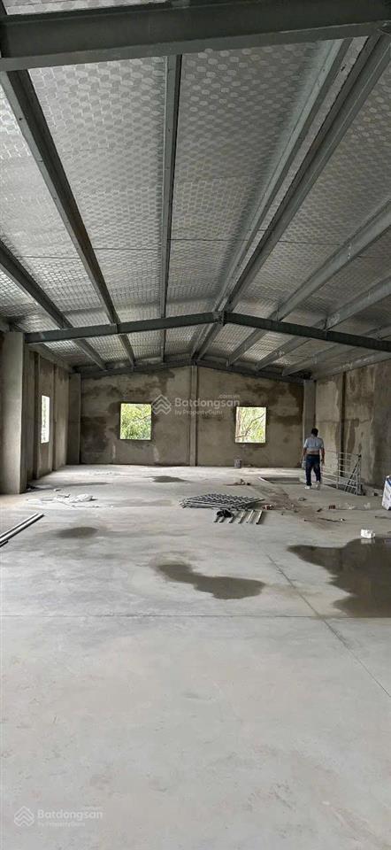 Cho thuê kho xưởng 550m2 gần thành phố mới bình dương
