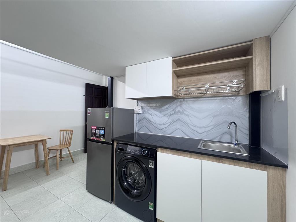 Duplex máy giặt riêng  full nội thất giá chỉ 5tr2 ngay mặt tiền đường cộng hoà new 100%