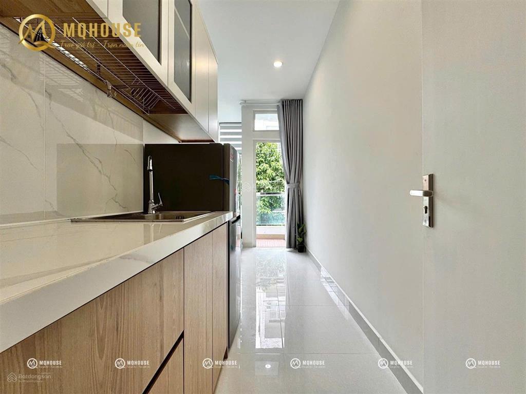 Căn hộ mini ban công full nội thất ngay nhất chi mai  khu nhà ga t3 / trống sẵn ở liền