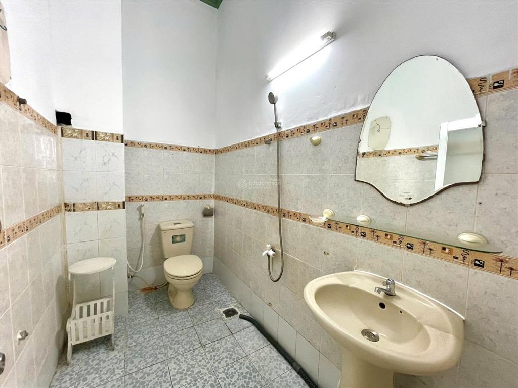 Studio cửa sổ trời full nội thất ngay nhà ga t3 trống sẵn