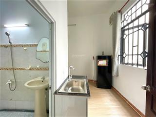 Studio cửa sổ trời full nội thất ngay nhà ga t3 trống sẵn