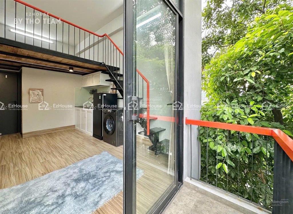 Duplex ban công xịn full nội thất ngay khu nhà ga t3  etown cộng hoà