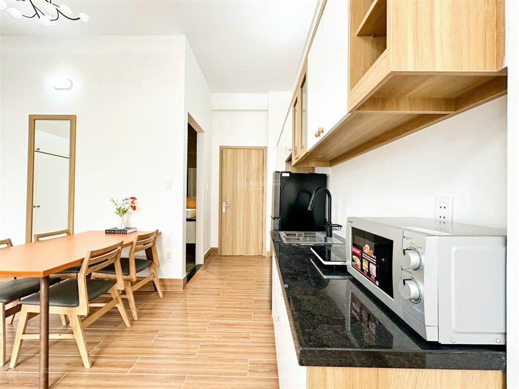 Studio full nội thất ban công siêu rộng
