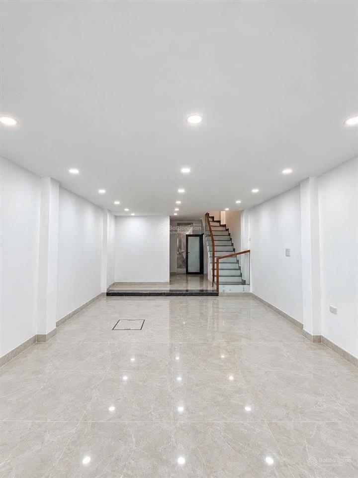 Phân lô 2 mặt ô tô  kim mã  ba đình