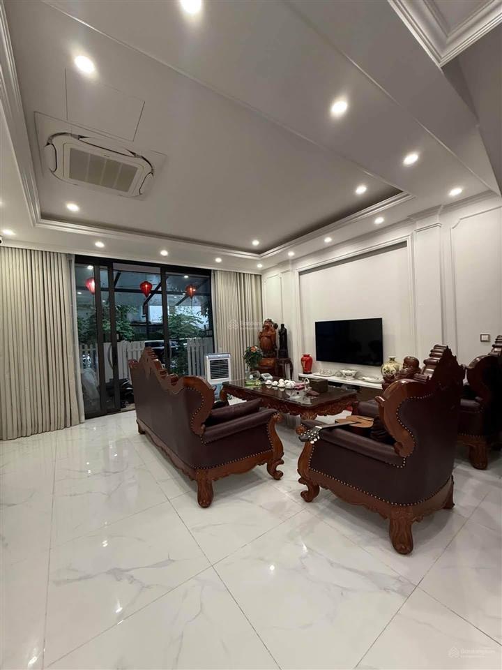 Phân lô ô tô tránh  hoàng hoa thám  ba đình