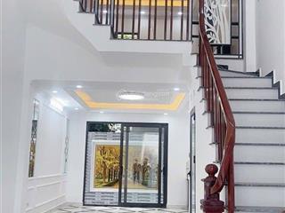 Bán gấp nhà 55m2*5t 30m ô tô tránh 5pn. giá chỉ 7 tỉ