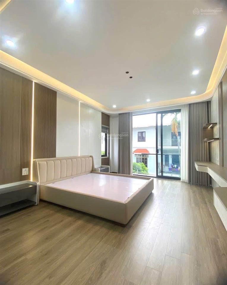 Bán nhà 4t*125m mặt phố đường quang lai  tứ hiệp vỉa hè kinh doanh đỉnh 35 tỷ