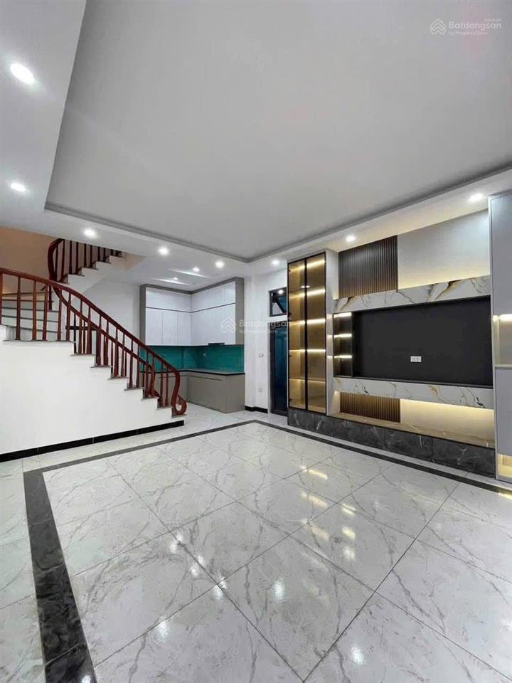 Bán nhà vĩnh quỳnh, thanh trì 35m x 5 tầng, cách ô tô 15m, sổ đỏ chính chủ, giá khoảng 5 tỷ