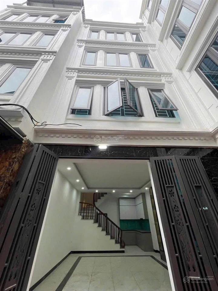 Bán nhà vĩnh quỳnh, thanh trì 35m x 5 tầng, cách ô tô 15m, sổ đỏ chính chủ, giá khoảng 5 tỷ