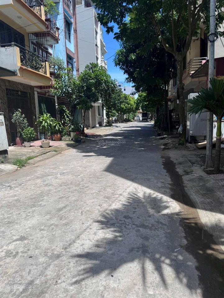 Bán nhà đất phân lô ngũ hiệp, thanh trì, 40m2, mt 3,64m, ô tô tránh, vỉa hè, kinh doanh, giá 10 tỉ