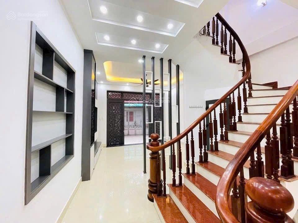 Bán nhà ngọc hồi, thanh trì, 46m x 4 tầng, mt 4.3m, cách ô tô 3 nhà, giá 7 tỷ
