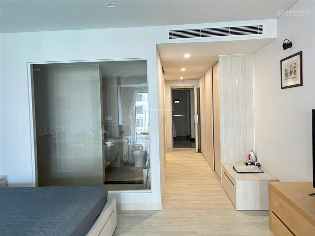 Bán căn hộ gold coast  diện tích 52,4 m2 studio chỉ 5,2 tỷ  tầng thấp, tòa bắc. đầy đủ nội thất