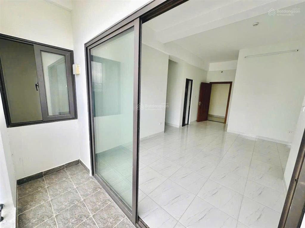 Căn hộ ssh08 hà quang 1  bố cục đẹp, chưa qua sử dụng  ban công phòng khách rộng hướng đông nam