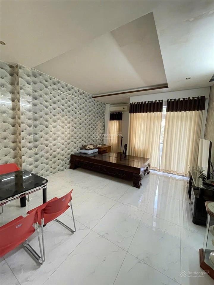 Bán nhà 4 tầng mặt tiền đường nguyễn thị minh khai  tp nha trang.
 nhà 4 tầng mặt tiền kinh doa