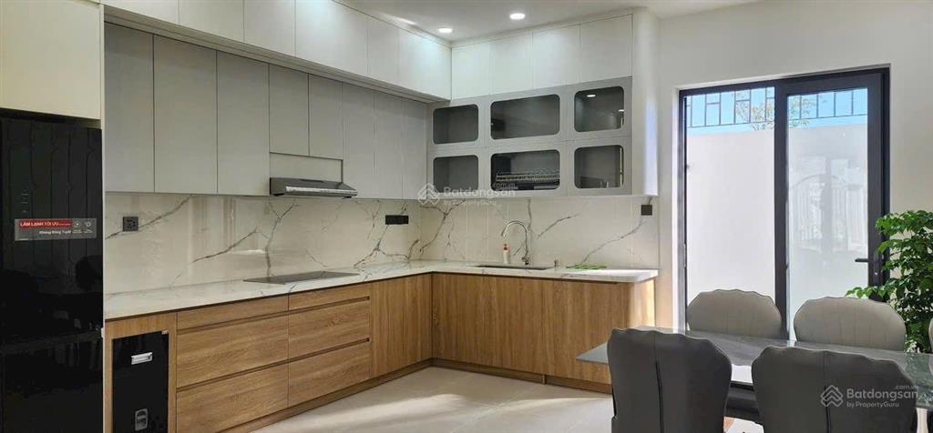 Nhà 3.5 tầng gói 5 mỹ gia  thái hưng, xây mới 100%, full nội thất cực đẹp, đón gió sông thoáng.