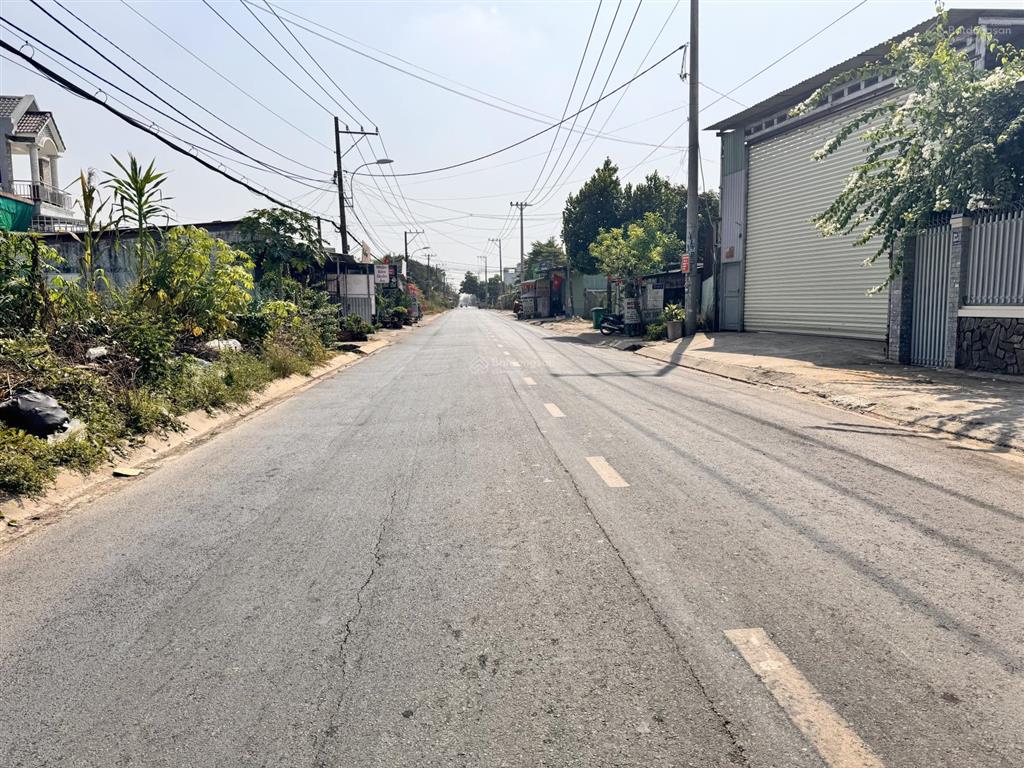 Bán đất 2 mặt tiền hoàng phan thái  bình chánh dt 300m² 12x26m. cách ql 1a 1,5km nhỉnh 14tỷ. tl
