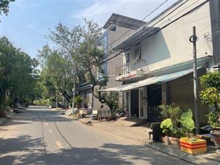 Bán gấp nhà trọ 10 p ngay kdc gia hoà  bình chánh  đương xe tải 10m dt 152m2 nhỉnh 9 tỷ.