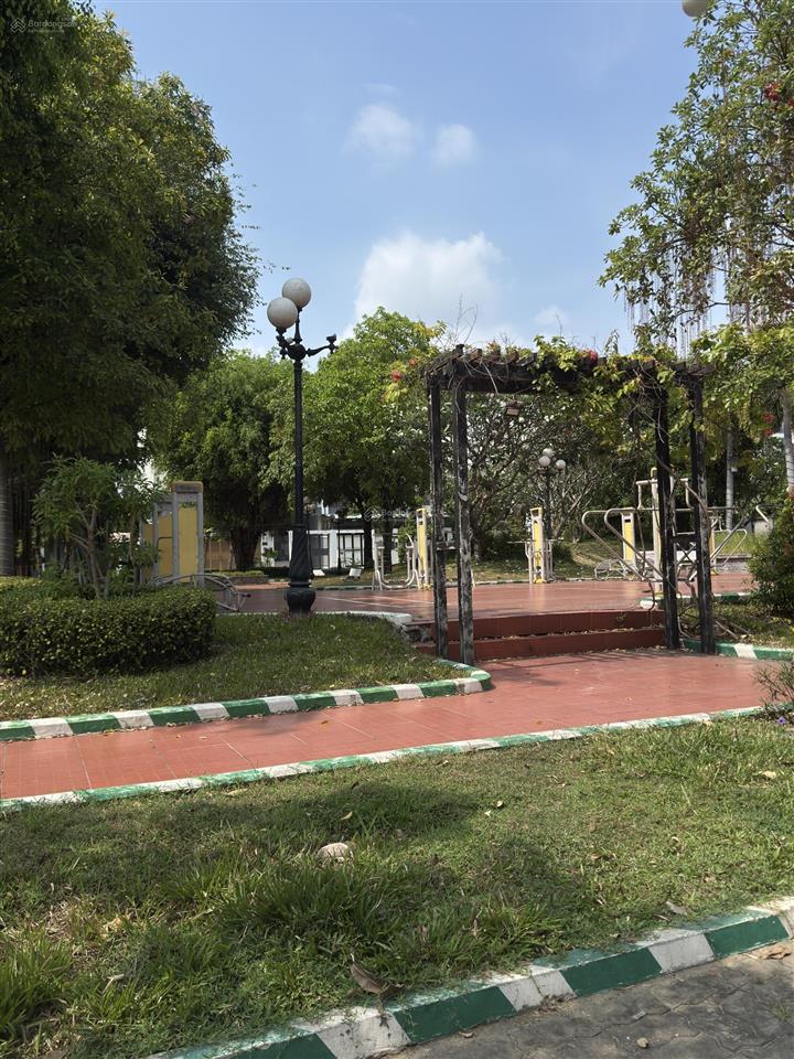 Bản đất mặt tiền đường 10m kdc dương hồng  view công viên 5x19m 95m2 . nhỉnh 9 tỷ.