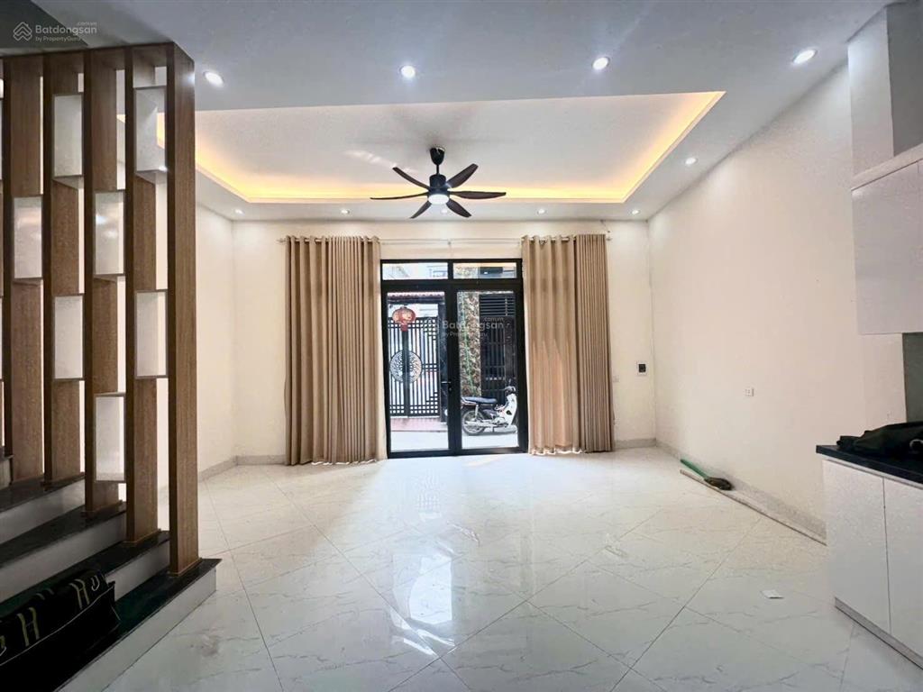 Nhà đẹp gần vin vĩnh quỳnh, 40m2, 5 tầng, mt 5m, giá nhỉnh 6,2 tỷ, hiếm!