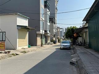 Nhà tây mỗ thang máy ngõ ô tô ở sướng 5.x tỷ