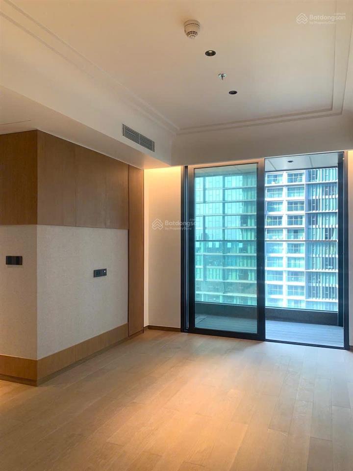 Giá tốt  bán căn 2pn  grand marina saigon view thảo cầm viên