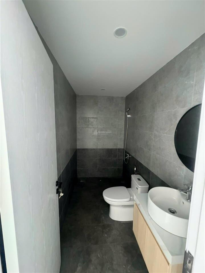 Giá tốt  cho thuê nhà phố soho hoàn thiện nội thất cơ bản ngay trục đường wiyo complex