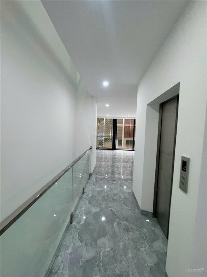 Giá tốt  cho thuê nhà phố soho hoàn thiện nội thất cơ bản ngay trục đường wiyo complex