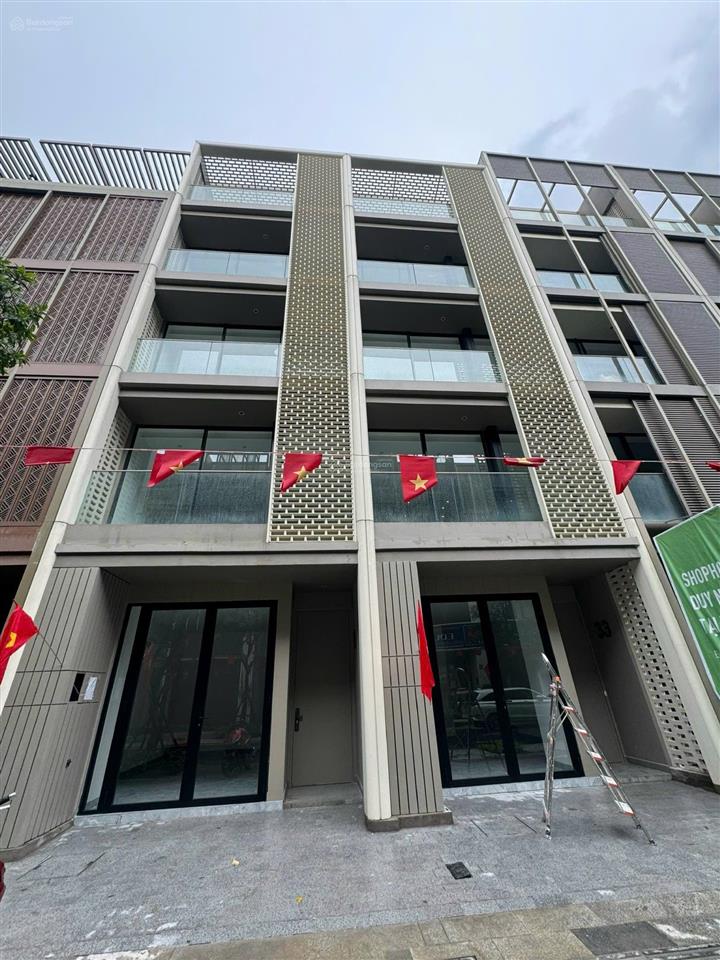 Giá tốt  cho thuê nhà phố soho hoàn thiện nội thất cơ bản ngay trục đường wiyo complex