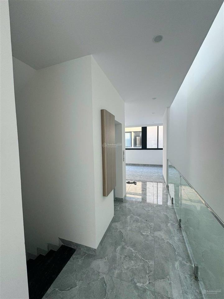 Giá tốt  cho thuê nhà phố soho hoàn thiện nội thất cơ bản ngay trục đường wiyo complex