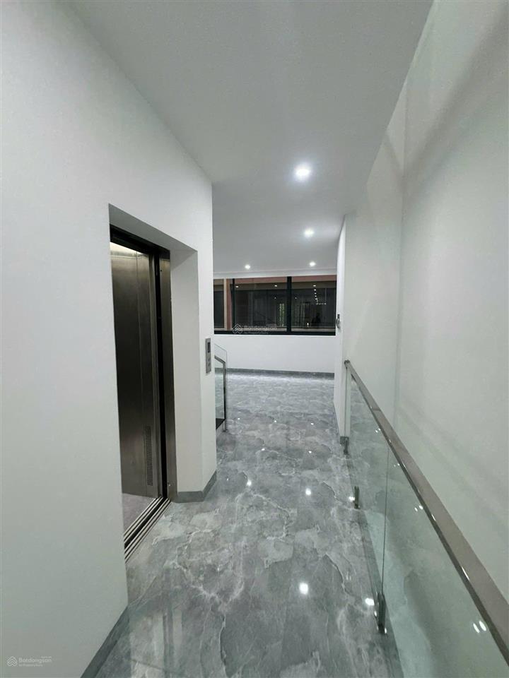 Giá tốt  cho thuê nhà phố soho hoàn thiện nội thất cơ bản ngay trục đường wiyo complex
