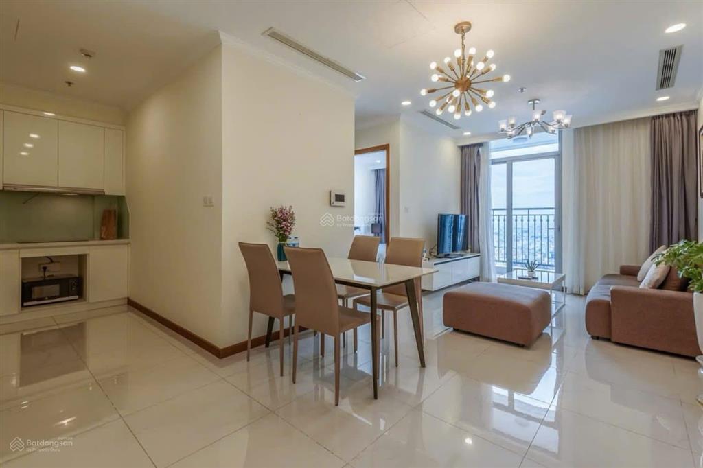 1pn landmark plus 6,5 tỷ bán nhanh