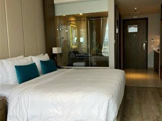 Bán căn studio panorama  tầng cao  view phố  nội thất chủ đầu tư  đang cho thuê  giá 1,9 tỷ