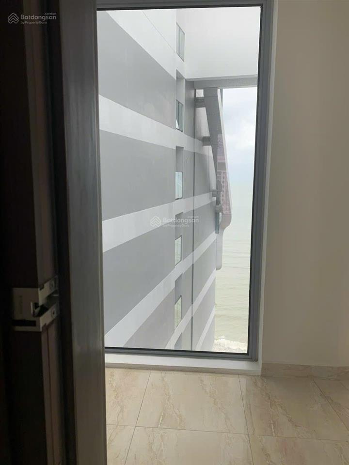 Bán căn studio panorama tầng cao view phố căn tầng 37