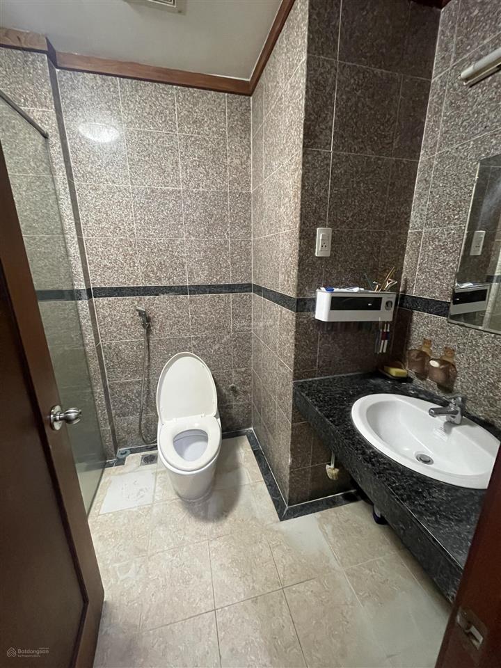 Căn 3pn view toàn cảnh tp, sổ hồng riêng, đầy đủ nội thất, tầng cao thoáng gió, mát mẻ